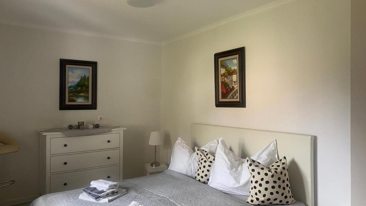 Bad Ischl - Central & Quiet Apartment Екстер'єр фото